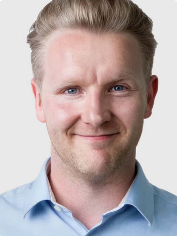 Stuart Stott
